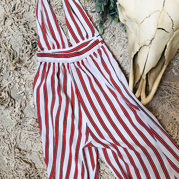 Urban outfitters: plunging halter jumpsuit stripes - Picture 6 of 8